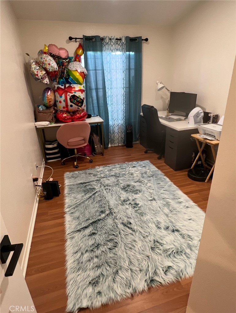 https://media.crmls.org/medias/7a6ebf26-a9be-4714-8c65-add4d9bc9aac.jpg?preset=X-Large
