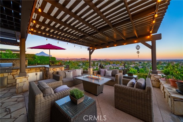 3636 E Longridge Drive, Orange CA: https://media.crmls.org/medias/7a6f24f0-b06f-435c-8748-10f387080756.jpg