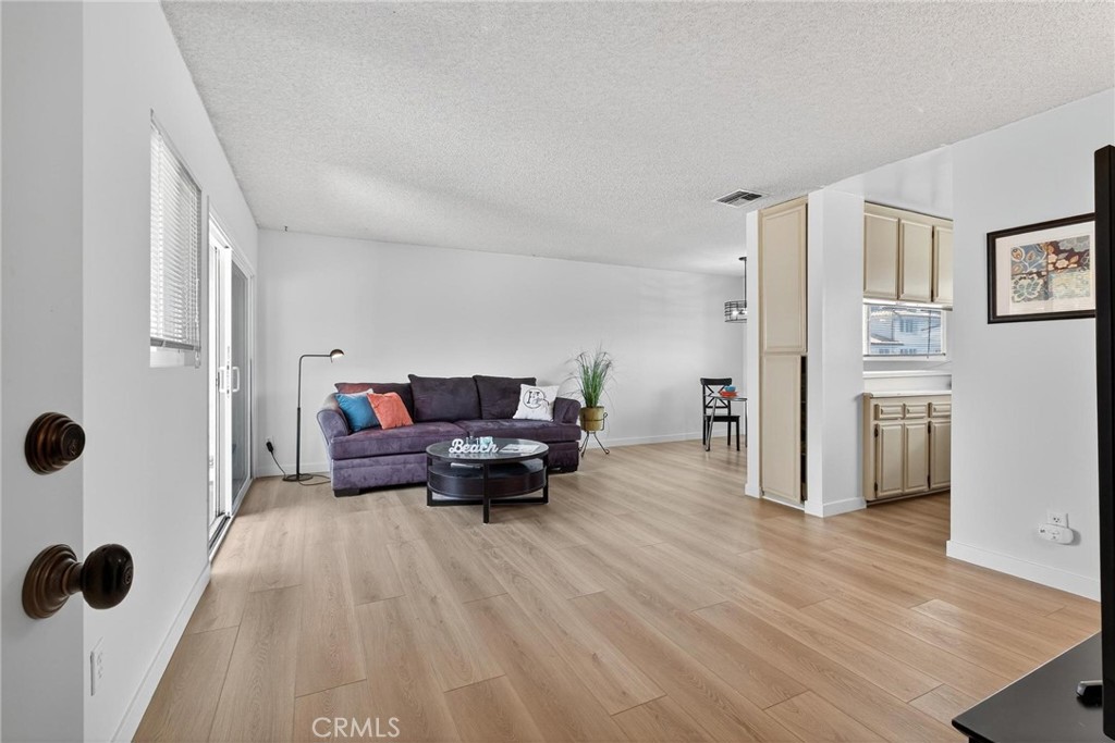 520 Avenue B #7