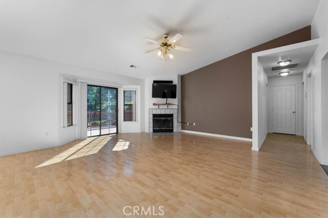 22022 Grove Circle, Red Bluff CA: https://media.crmls.org/medias/7a6fb620-256f-4609-aaf4-73bc61233299.jpg