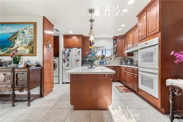 Detail Gallery Image 13 of 20 For 16708 Sunburst, Northridge,  CA 91326 - 4 Beds | 2 Baths