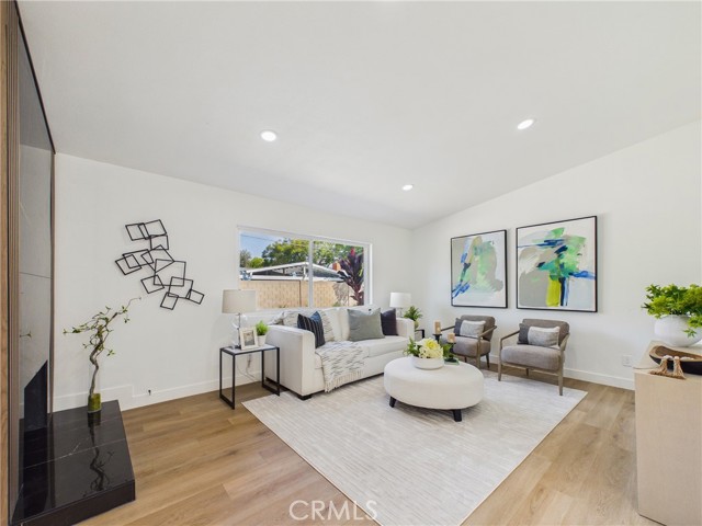 Detail Gallery Image 15 of 33 For 1547 E San Alto, Orange,  CA 92865 - 4 Beds | 2 Baths