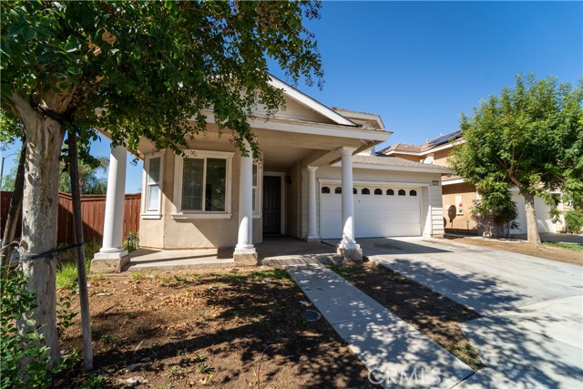 Detail Gallery Image 4 of 41 For 3294 Treehouse, Perris,  CA 92571 - 4 Beds | 3 Baths