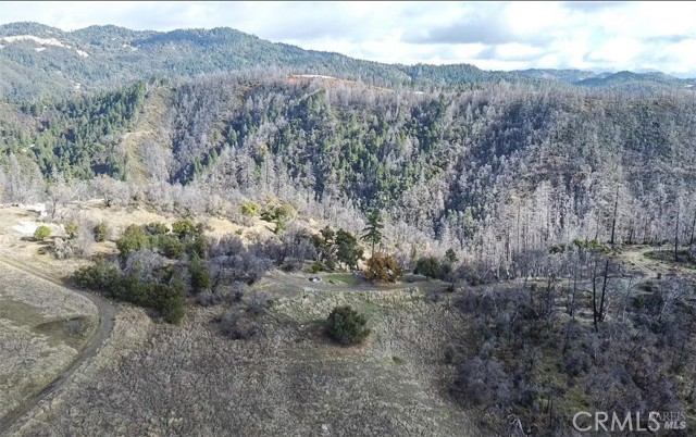6040 Big John Road, Willits CA: https://media.crmls.org/medias/7a715c4d-55b7-42ea-998c-3444e189271d.jpg