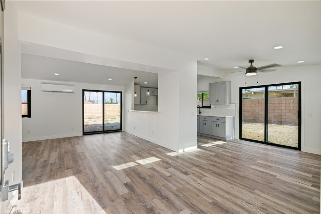 MLS #DW25261926 image #3