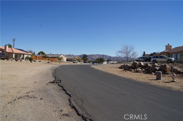 0 Carlisle Rd, Apple Valley, California 92307, ,Land,For Sale,0 Carlisle Rd,CRPF22219723