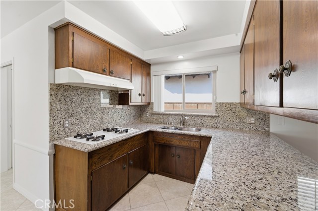 Detail Gallery Image 9 of 43 For 8828 Collett, North Hills,  CA 91343 - 3 Beds | 2 Baths