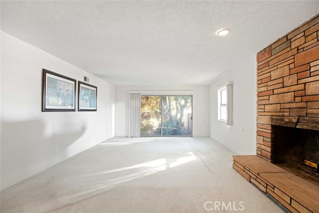 Detail Gallery Image 5 of 30 For 13632 Biola Ave, La Mirada,  CA 90638 - 3 Beds | 2 Baths