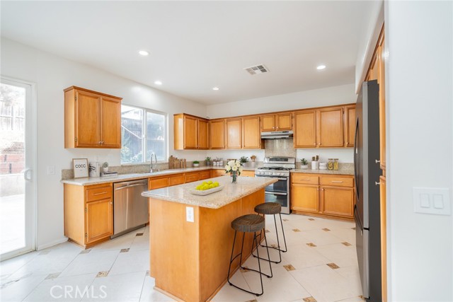 Detail Gallery Image 13 of 47 For 26538 Pegasus Way, Moreno Valley,  CA 92555 - 4 Beds | 3 Baths