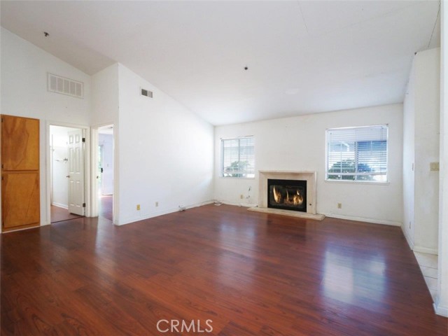 Detail Gallery Image 3 of 20 For 3819 W 190th St, Torrance,  CA 90504 - 3 Beds | 2 Baths
