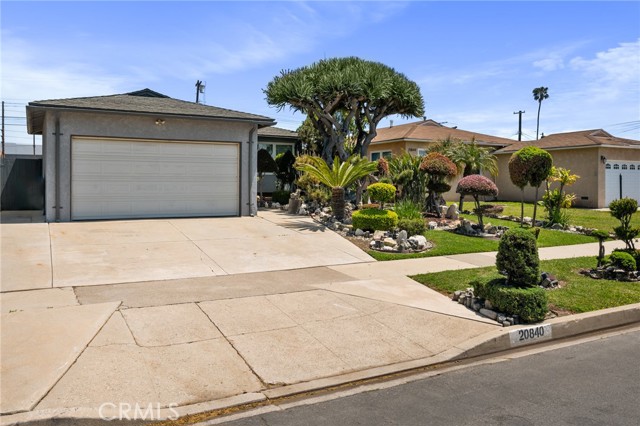 MLS# PV23073239