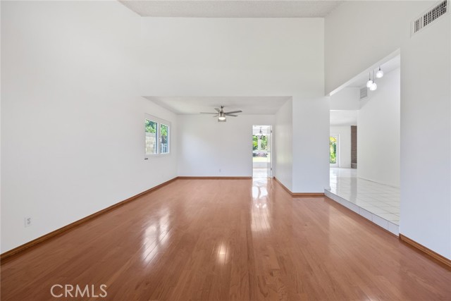 Image 12 of 71 For 1646 Mobeck Street