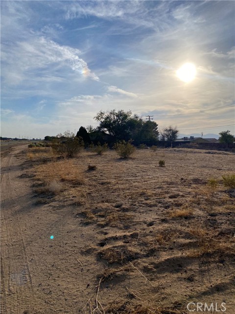 0 Redwood Boulevard, California City CA: https://media.crmls.org/medias/7a75702e-7c55-48a5-b4a7-c277fd4d89df.jpg