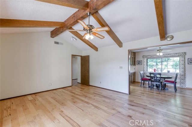 Detail Gallery Image 6 of 33 For 7664 N Gearhart Ave, Fresno,  CA 93720 - 3 Beds | 2 Baths
