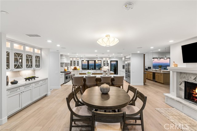 Detail Gallery Image 19 of 69 For 37730 via Baya, Murrieta,  CA 92562 - 7 Beds | 7/2 Baths