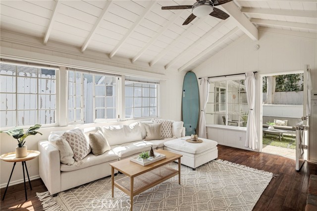 Image 24 of 37 For 525 Manhattan Beach Blvd