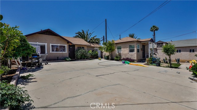 120 W Heald Avenue, Lake Elsinore CA: https://media.crmls.org/medias/7a778ffc-68d4-45f7-ae38-4c379c96f20d.jpg