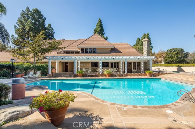 2555 Plaza Del Amo, Torrance CA: https://media.crmls.org/medias/7a77eb89-af26-45e8-b6b4-a79fa8fff669.jpg