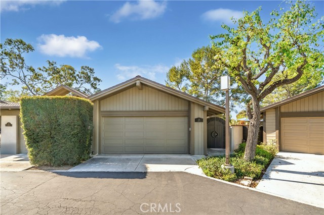 Detail Gallery Image 3 of 41 For 30 Arboles, Irvine,  CA 92612 - 3 Beds | 6 Baths