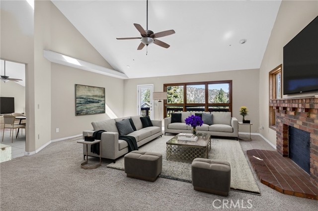 Detail Gallery Image 5 of 71 For 5328 Shirley J, Wrightwood,  CA 92397 - 8 Beds | 4/1 Baths