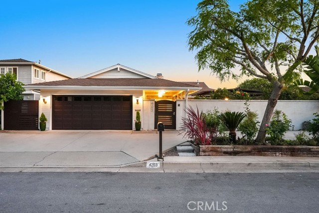 4203 Calle Mayo, San Clemente CA: https://media.crmls.org/medias/7a7914b0-f496-4e7c-b048-f401c3912d4b.jpg