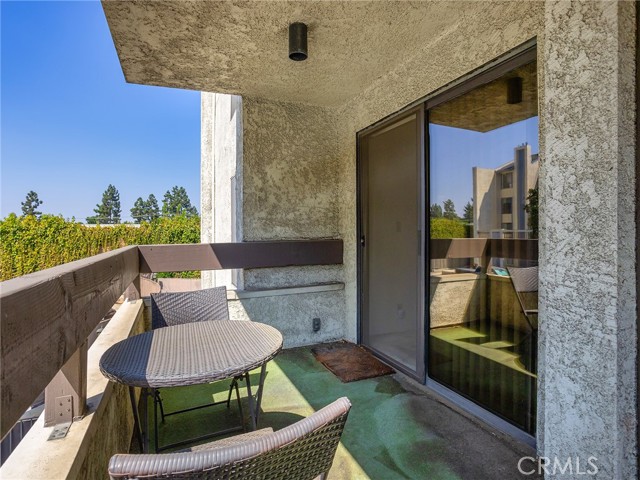 Detail Gallery Image 28 of 43 For 222 N Rose St #203,  Burbank,  CA 91505 - 1 Beds | 2 Baths