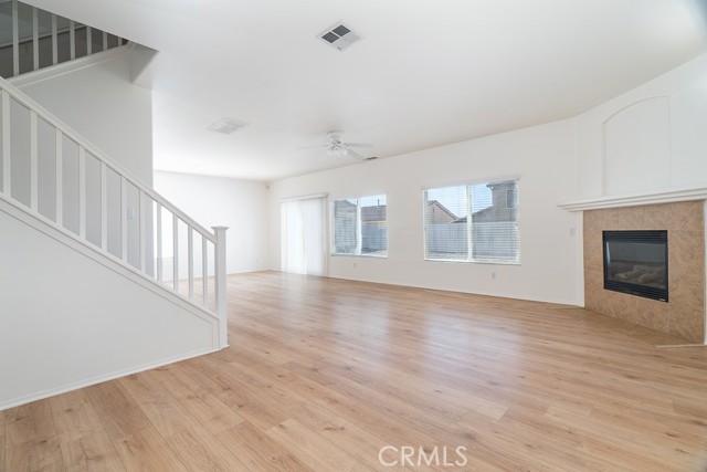 Detail Gallery Image 3 of 15 For 13454 Alcott, Victorville,  CA 92392 - 4 Beds | 3 Baths