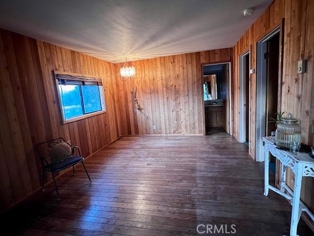 https://media.crmls.org/medias/7a7a4cae-96b2-48a1-a208-e2c4912b4714.jpg?preset=X-Large