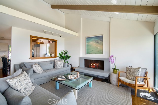 Detail Gallery Image 13 of 54 For 19 N Vista De La Luna, Laguna Beach,  CA 92651 - 3 Beds | 2 Baths