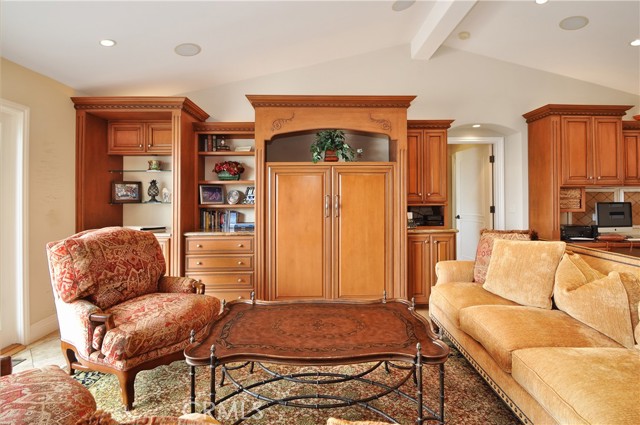 Detail Gallery Image 11 of 26 For 1525 Chelsea Rd, Palos Verdes Estates,  CA 90274 - 4 Beds | 4 Baths