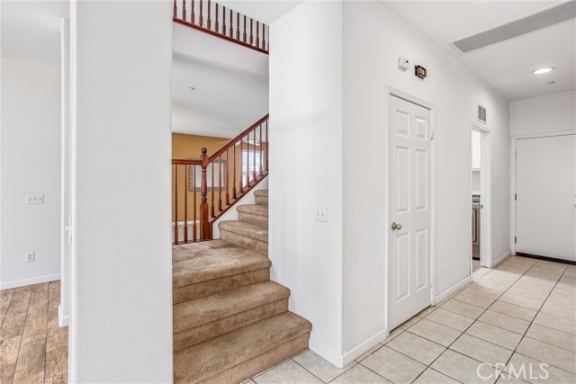 1802 Pummelo Drive, Redlands CA: https://media.crmls.org/medias/7a7c0fb9-a656-45c0-9629-85a6e6637e5e.jpg