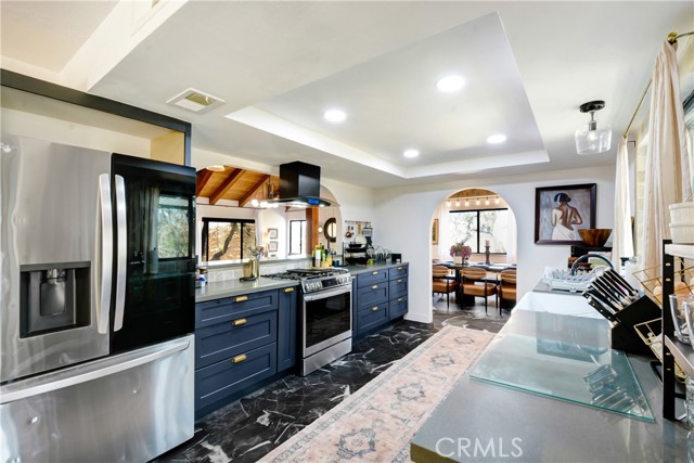 Detail Gallery Image 14 of 53 For 17295 Ridge Canyon Dr, Riverside,  CA 92506 - 4 Beds | 2/1 Baths
