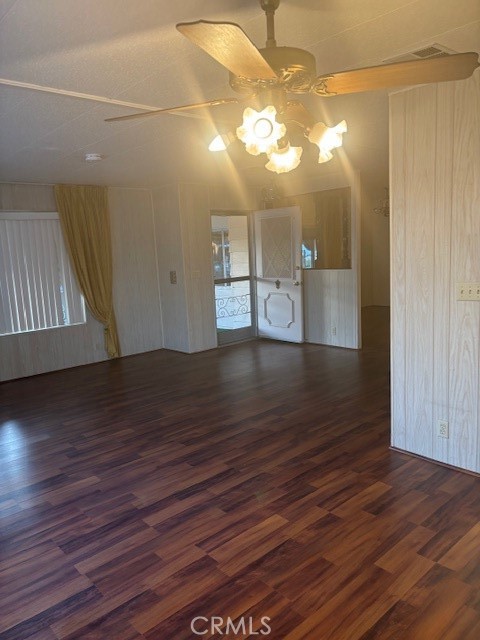 Detail Gallery Image 9 of 23 For 38676 via Taffia, Murrieta,  CA 92563 - 2 Beds | 2 Baths