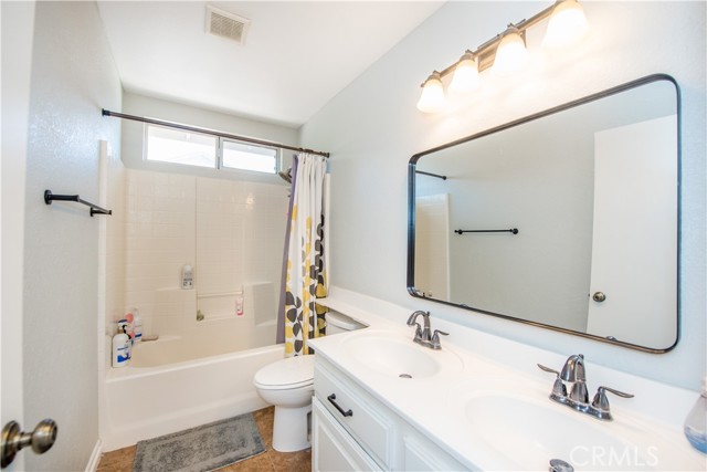 3498 Birchleaf Drive, Corona CA: https://media.crmls.org/medias/7a7d125e-c6ae-4dfd-ac59-7188092d6549.jpg