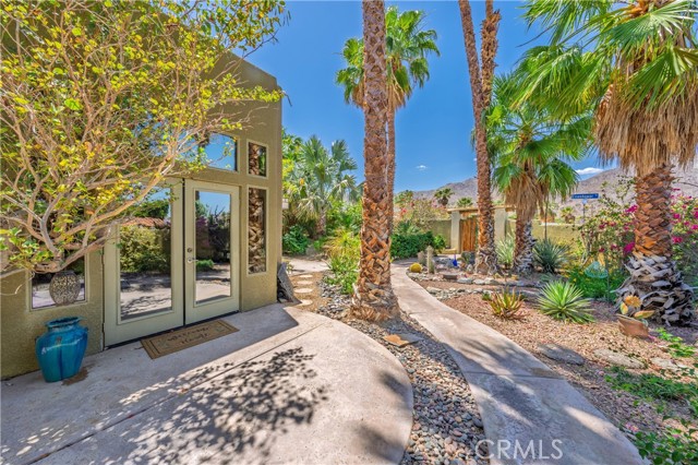 Detail Gallery Image 7 of 41 For 54030 Eisenhower Dr, La Quinta,  CA 92253 - 3 Beds | 2 Baths
