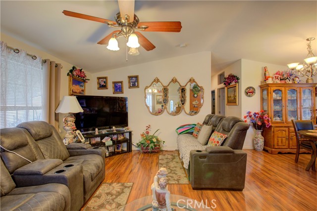 Detail Gallery Image 4 of 22 For 1400 Meredith Ave #43,  Gustine,  CA 95322 - 3 Beds | 2 Baths