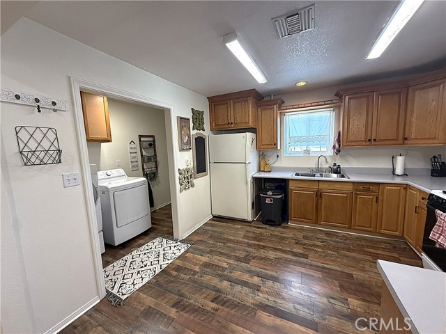 Detail Gallery Image 20 of 53 For 3840 Lupine, Rosamond,  CA 93560 - 4 Beds | 3 Baths