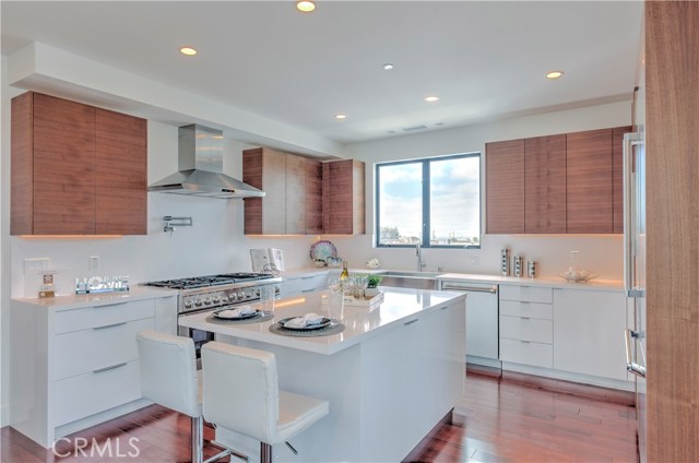 521 Gertruda, Redondo Beach, California 90277, 3 Bedrooms Bedrooms, ,3 BathroomsBathrooms,Residential,Sold,Gertruda,PV17159971