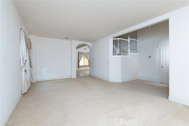 Detail Gallery Image 6 of 17 For 2681 Wrenwood, Clovis,  CA 93611 - 5 Beds | 3/1 Baths