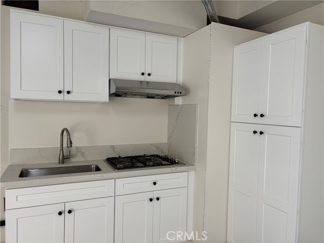 10401 Via Palma, Montclair CA: https://media.crmls.org/medias/7a8134f8-997c-468e-b6f6-83ade760b183.jpg