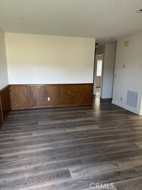 14952 Ritter Street, Victorville CA: https://media.crmls.org/medias/7a81428b-6b83-4697-981f-dec9dd377088.jpg