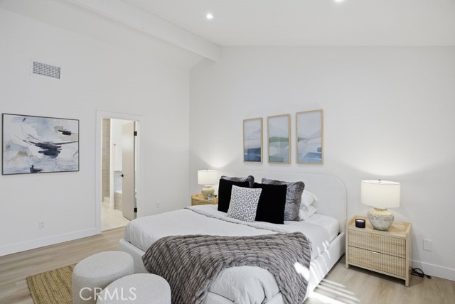 Detail Gallery Image 17 of 52 For 1069 Belleza St, Camarillo,  CA 93012 - 2 Beds | 2 Baths