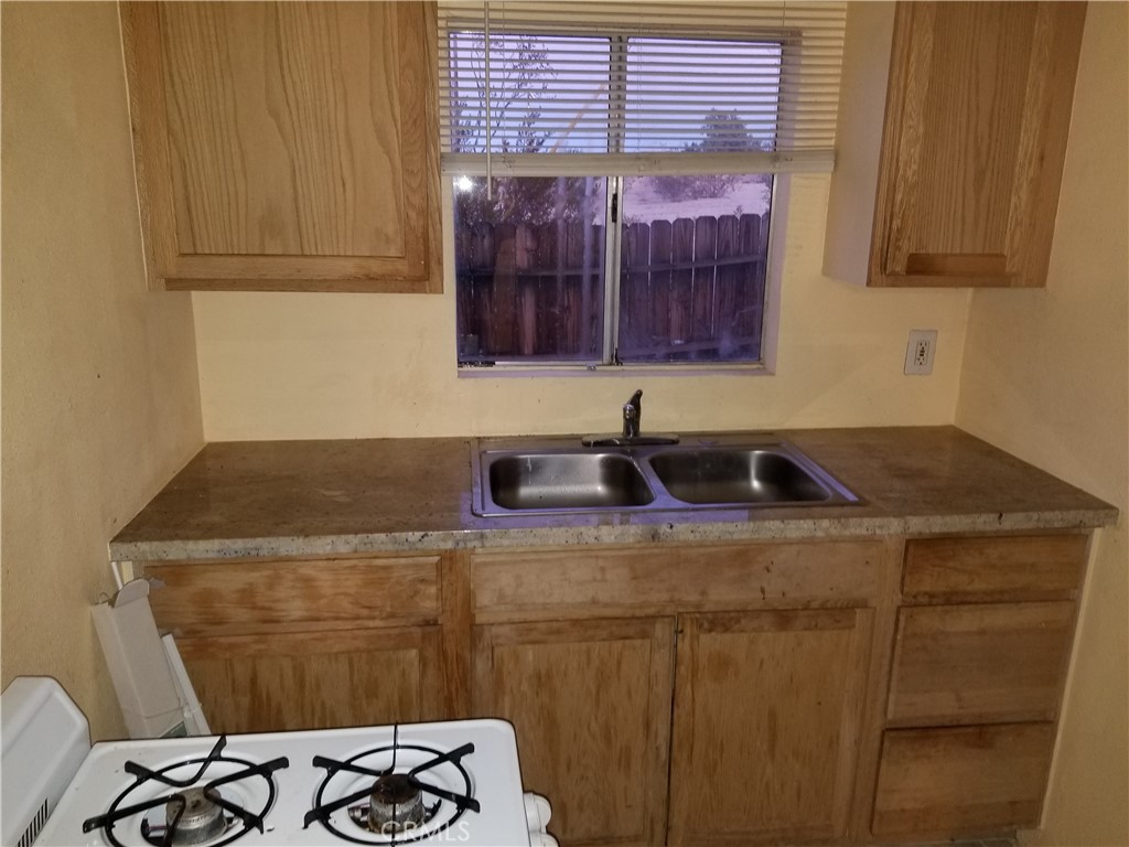 MLS #OC25261119 image #6