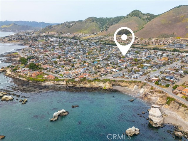 214 Placentia Avenue, Pismo Beach CA: https://media.crmls.org/medias/7a820221-8b89-48c6-b7d0-832d2ae2851b.jpg