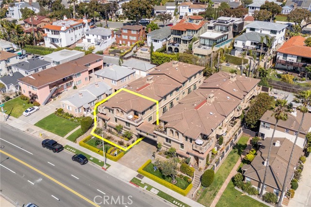 704 Pacific Coast Highway, Redondo Beach, California 90277, 3 Bedrooms Bedrooms, ,1 BathroomBathrooms,Residential,Sold,Pacific Coast Highway,SB24080269