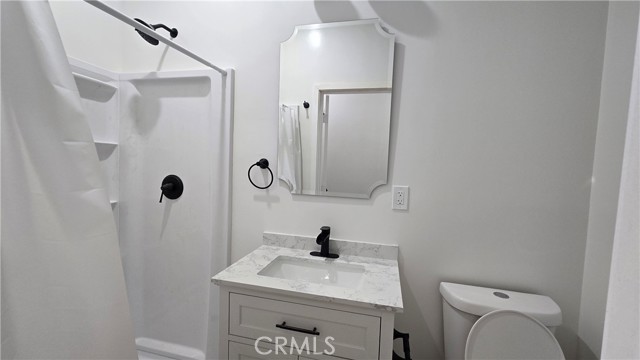 Detail Gallery Image 2 of 7 For 1036 Beacon #1036,  Los Angeles,  CA 90015 - 3 Beds | 2 Baths