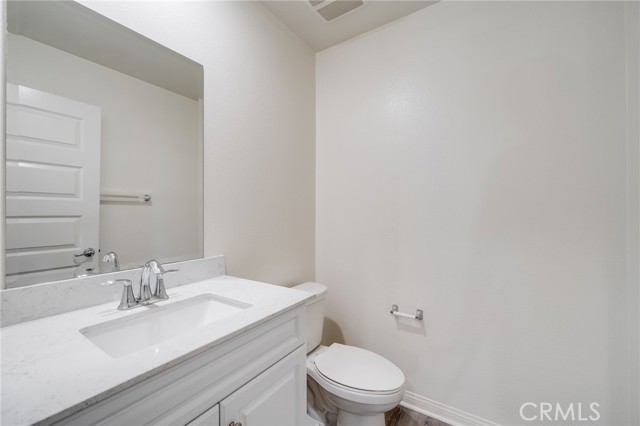 Detail Gallery Image 24 of 27 For 130 Unity, Irvine,  CA 92614 - 3 Beds | 2/1 Baths