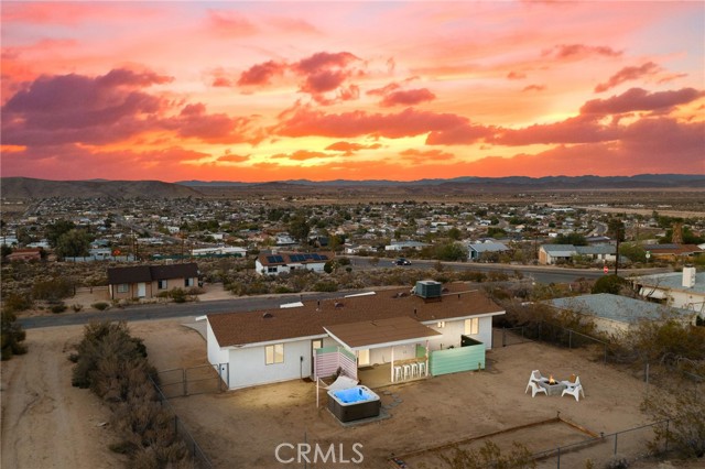 Detail Gallery Image 2 of 49 For 61773 Crest Circle Dr, Joshua Tree,  CA 92277 - 2 Beds | 1 Baths