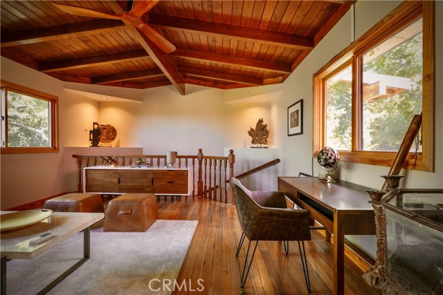 Detail Gallery Image 6 of 37 For 3700 Koster Ave, Sherman Oaks,  CA 91423 - 3 Beds | 2 Baths