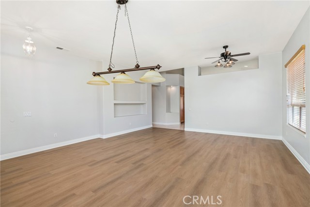 1931 Madera Circle, Corona CA: https://media.crmls.org/medias/7a83e75f-b46c-470c-bf78-15f54a70989c.jpg